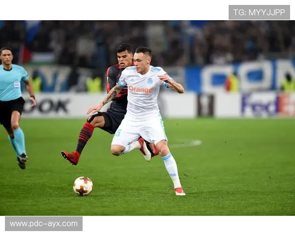 奥坎波斯风格解析：技术与激情的完美融合，重塑现代前锋定义