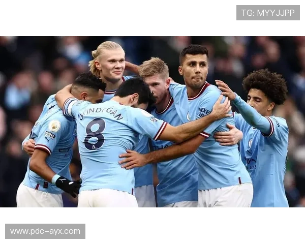 布莱顿防线稳固展现战术魅力,新赛季防守体系成英超焦点 布莱顿防线稳固展现战术魅力,新赛季防守体系成英超焦点